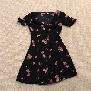 H&M Dresses - H&M black floral button down dress H&M Dresses - H&M black floral button down dress